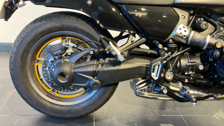 BMW R12 (24MY)
